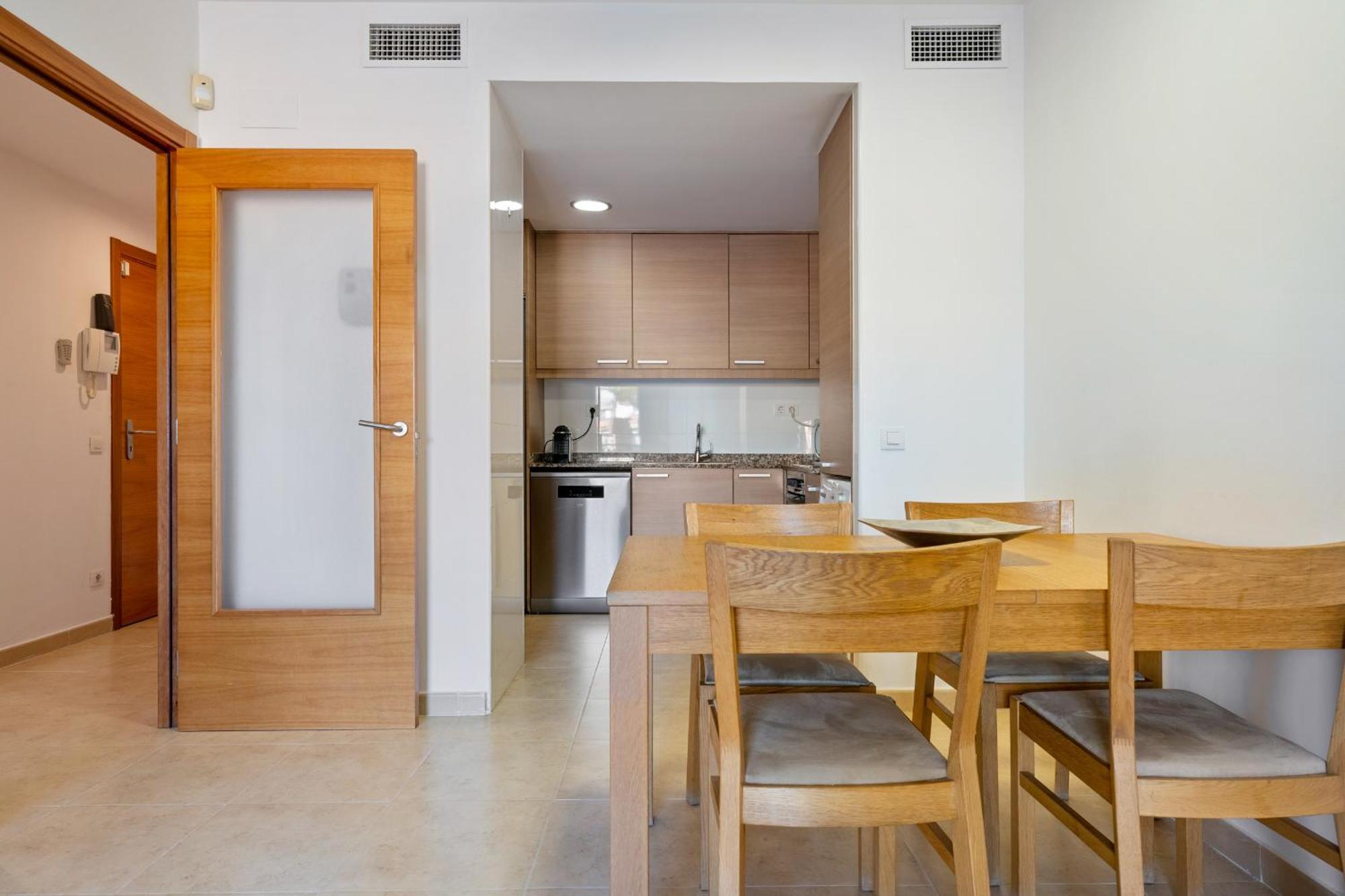 Hauzify I Apartament Balmanya 2D ซานต์เฟลิอูเดกีโซลส์ ภายนอก รูปภาพ